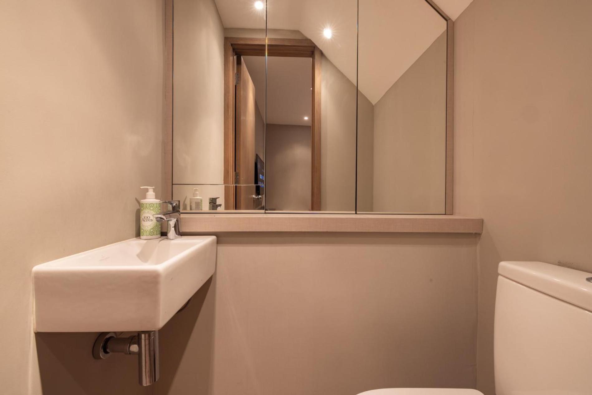 Sunny In Chelsea - Luxurious 3 Bedroom Chelsea Home لندن المظهر الخارجي الصورة
