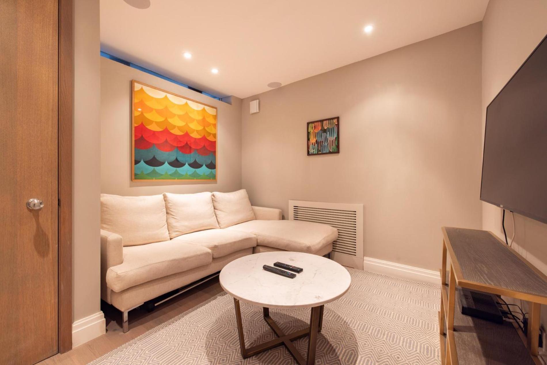 Sunny In Chelsea - Luxurious 3 Bedroom Chelsea Home لندن المظهر الخارجي الصورة